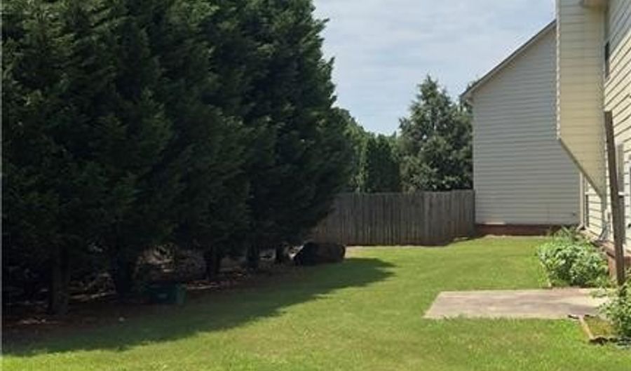 3360 SMITH RIDGE Trce, Peachtree Corners, GA 30071 - 5 Beds, 3 Bath