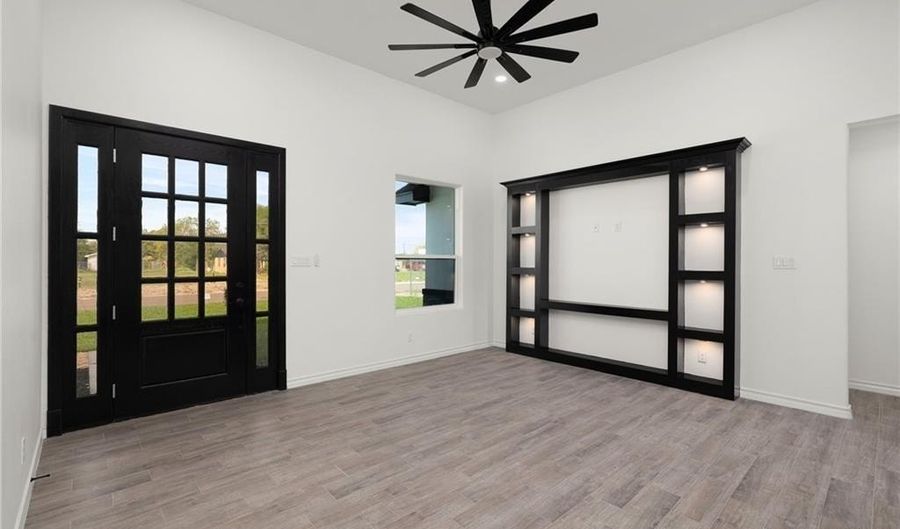 116 S Arizona St, Alton, TX 78573 - 3 Beds, 2 Bath