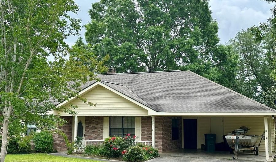 105 W Side Cir, Carriere, MS 39426 - 4 Beds, 2 Bath