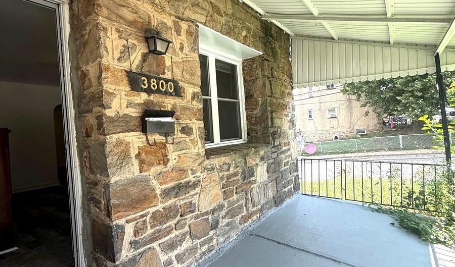 3800 8TH St, Baltimore, MD 21225 - 3 Beds, 1 Bath