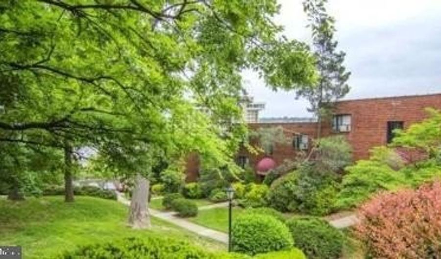 1577 N COLONIAL Ter 105-Y, Arlington, VA 22209 - 1 Beds, 1 Bath