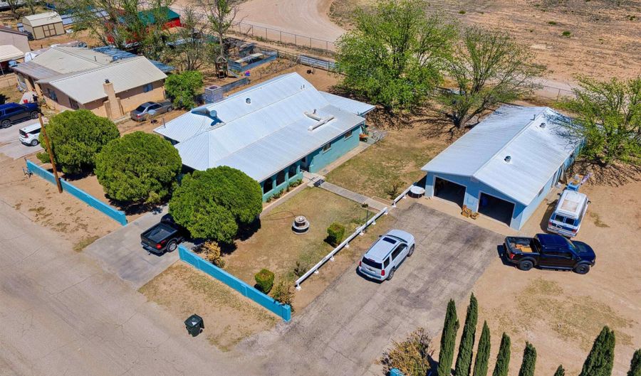 1502 Hill Sts, Carlsbad, NM 88220 - 4 Beds, 2 Bath