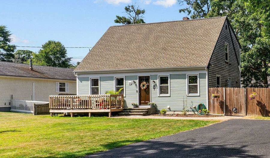 59 Belvedere Dr, Bristol, RI 02809 - 4 Beds, 2 Bath