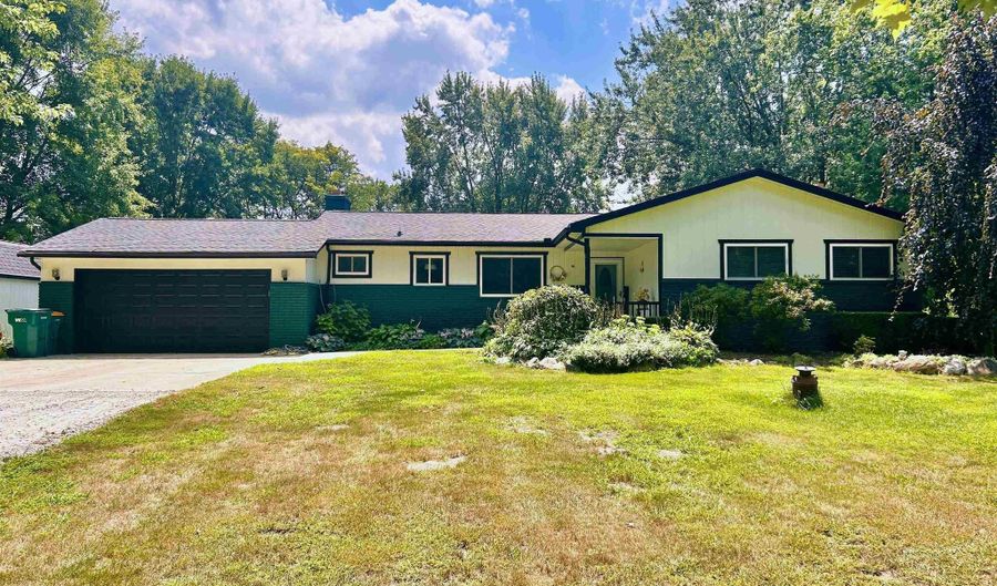21790 McPhall, Armada, MI 48005 - 3 Beds, 2 Bath