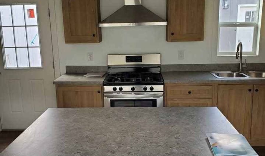 530 Frontier Dr 530, Colorado City, AZ 86021 - 3 Beds, 2 Bath