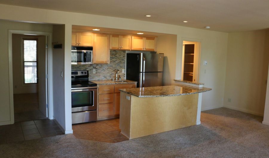 18575 SW Century Dr 221, Bend, OR 97702 - 1 Beds, 1 Bath