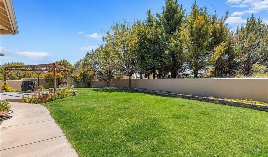 3805 N MALAPAI Dr, Chino Valley, AZ 86323 - 3 Beds, 3 Bath