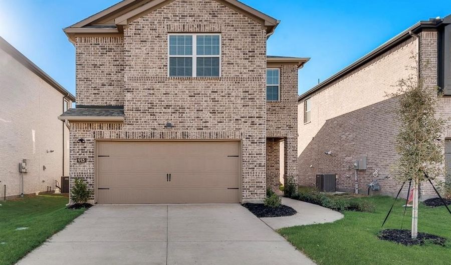913 Portina Dr, Anna, TX 75409 - 4 Beds, 3 Bath
