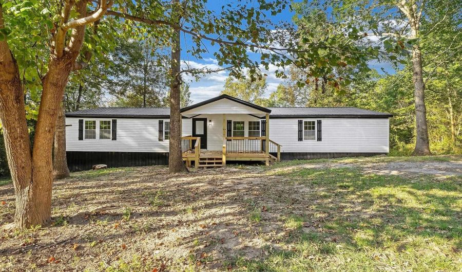 200 Parkwood Ln, Arab, AL 35016 - 4 Beds, 2 Bath