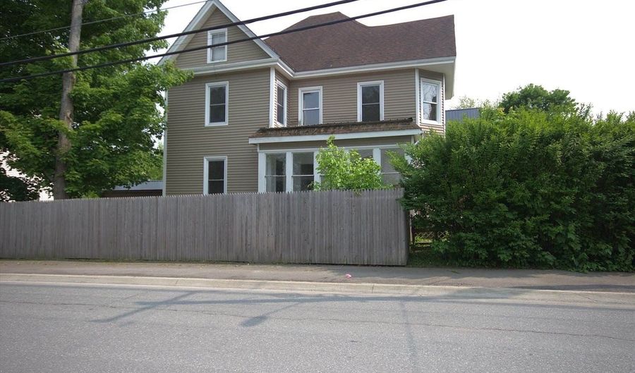 125 Grove St, Bangor, ME 04401 - 3 Beds, 1 Bath