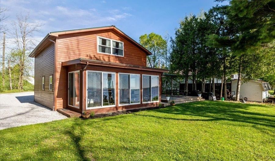 39 Bourdeau Ln N, Alburgh, VT 05440 - 3 Beds, 2 Bath