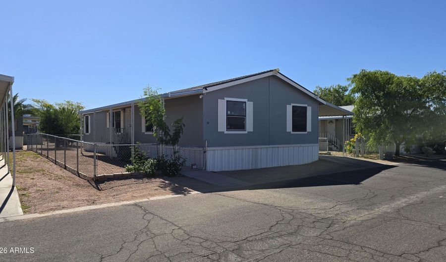 2200 N Delaware Dr 32, Apache Junction, AZ 85120 - 4 Beds, 2 Bath