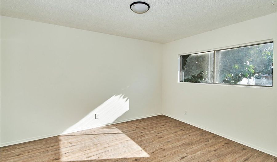 1024 S Atalantic Blvd 12, Alhambra, CA 91803 - 1 Beds, 1 Bath