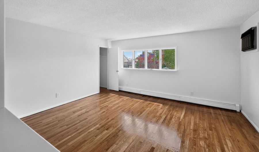 41 EDWARDS Ct 2, Bayonne, NJ 07002 - 2 Beds, 1 Bath