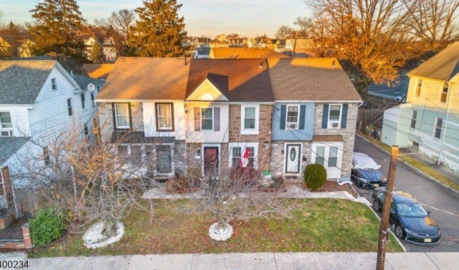 180 William St, Belleville, NJ 07109 - 3 Beds, 3 Bath