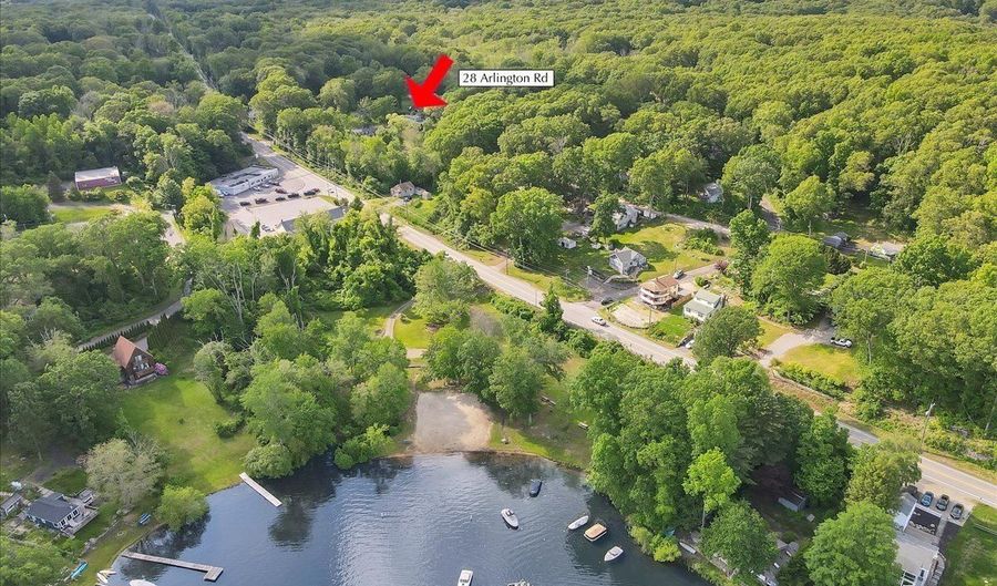 28 Arlington Rd, Coventry, CT 06238 - 3 Beds, 2 Bath