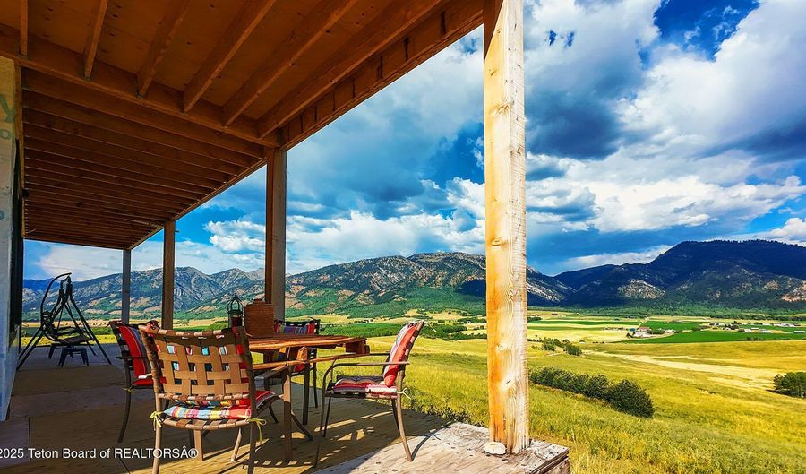 2850 COUNTY ROAD 123, Bedford, WY 83112 - 2 Beds, 1 Bath