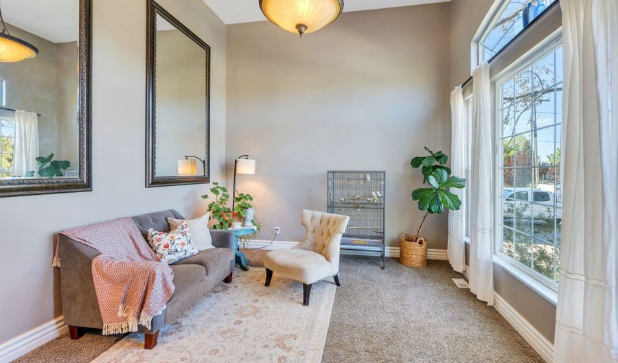 190 N 100 W, Alpine, UT 84004 - 6 Beds, 3 Bath