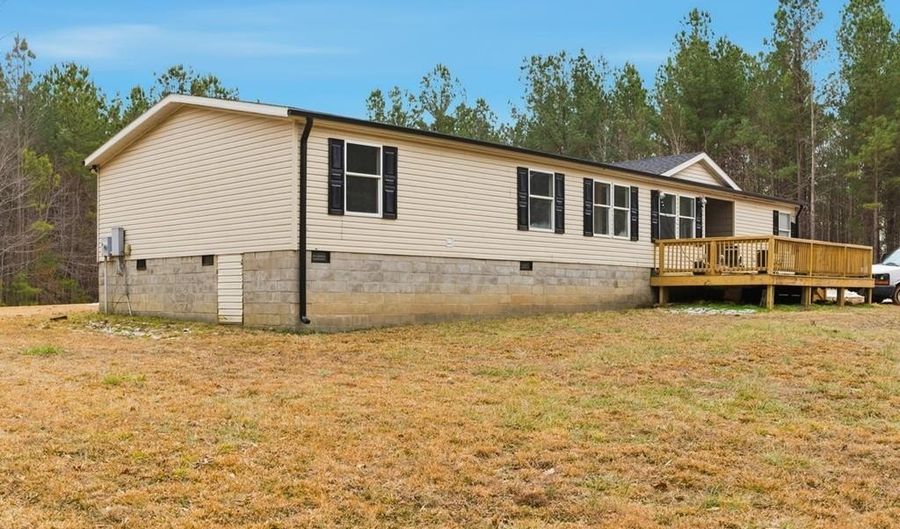 868 Wayside Rd, Baskerville, VA 23915 - 4 Beds, 2 Bath
