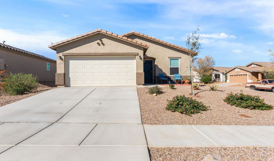 1681 S MYSTERY CANYON Dr, Benson, AZ 85602 - 3 Beds, 2 Bath