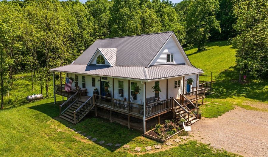 300 Fisher Rd, Athens, OH 45701 - 4 Beds, 3 Bath