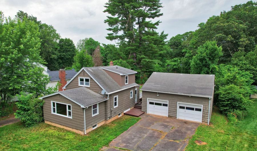 251 Stevens St, Bristol, CT 06010 - 3 Beds, 2 Bath