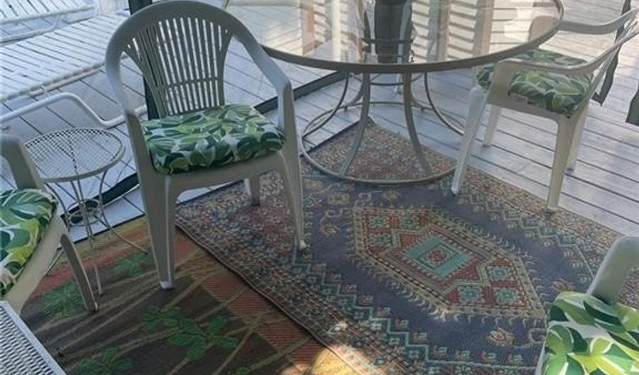 46 Chastellux Ave, Newport, RI 02840 - 1 Beds, 1 Bath