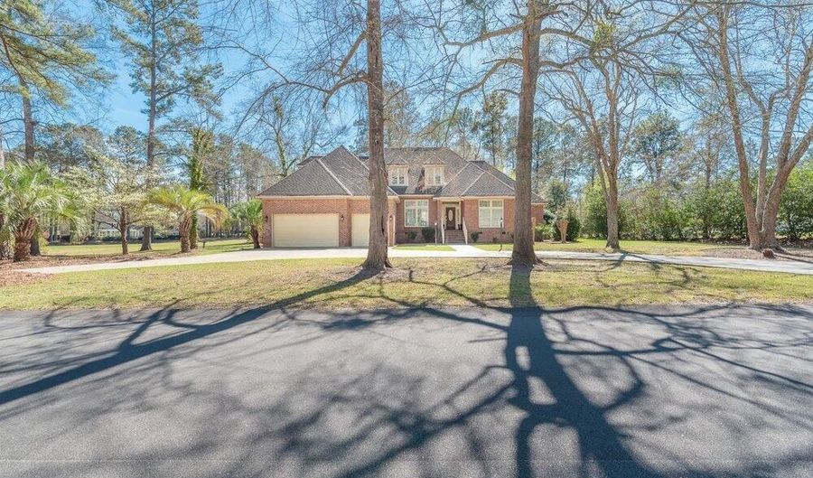 235 River Dr, Barnwell, SC 29812 - 5 Beds, 4 Bath
