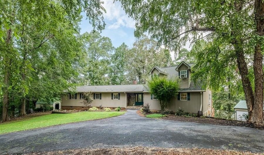 150 Willow Pt, Abbeville, SC 29620 - 5 Beds, 3 Bath