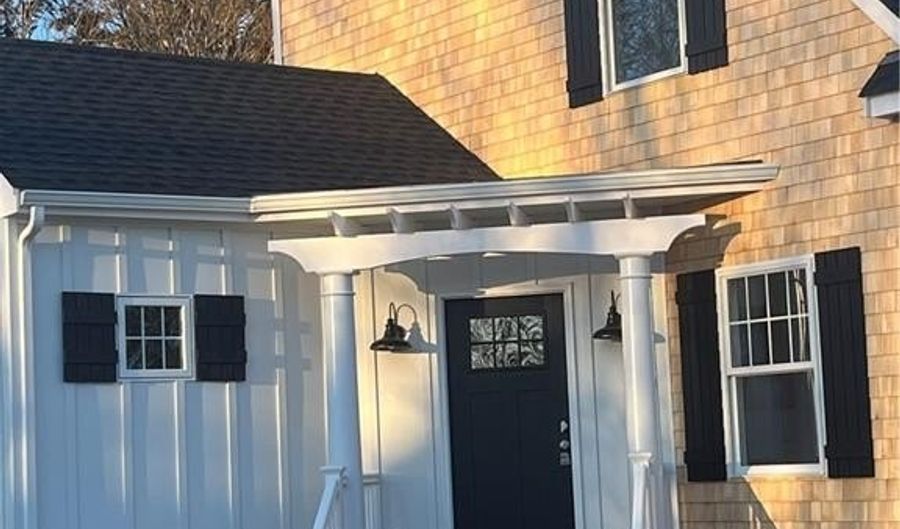 19 Traymore St, Charlestown, RI 02813 - 3 Beds, 3 Bath