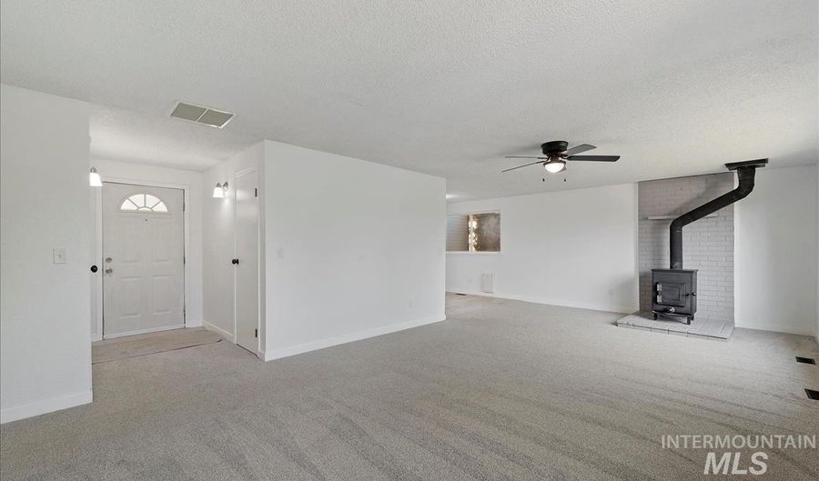 9994 Sussex, Boise, ID 83704 - 3 Beds, 2 Bath