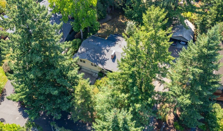 9355 SW JAMIESON Rd, Beaverton, OR 97005 - 4 Beds, 3 Bath