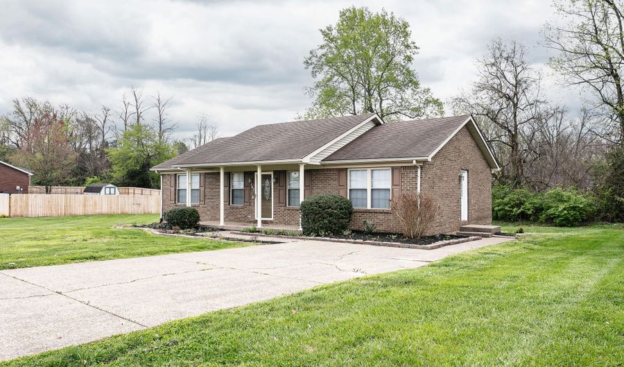 147 Caldwell Ave, Bardstown, KY 40004 - 3 Beds, 2 Bath