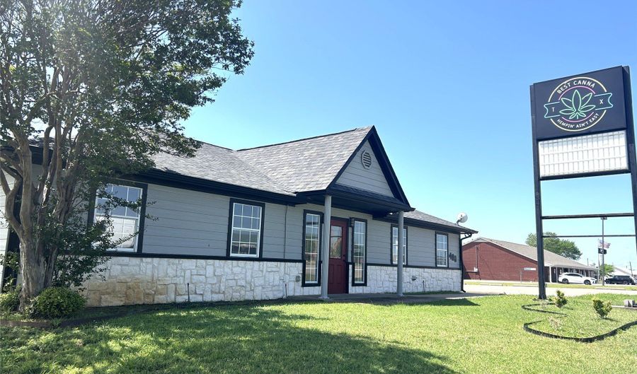 400 E Highway 67, Alvarado, TX 76009 - 0 Beds, 0 Bath