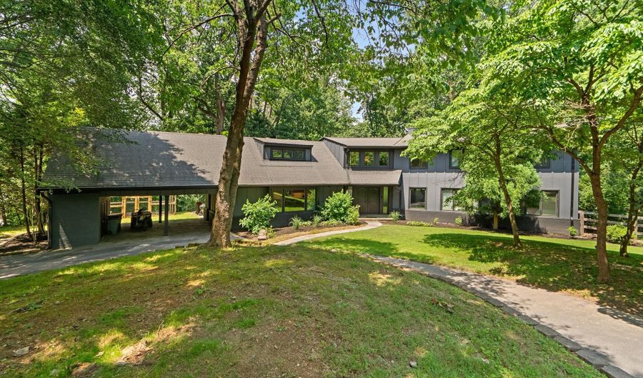 10909 BURBANK Dr, Potomac, MD 20854 - 7 Beds, 5 Bath
