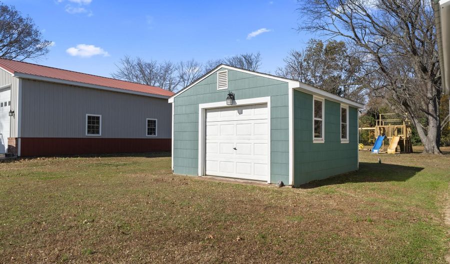 67 BEECHWOOD Ave, Dover, DE 19901 - 2 Beds, 2 Bath