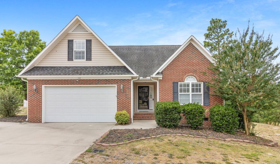 108 Camberly Ln, Aberdeen, NC 28315 - 4 Beds, 3 Bath