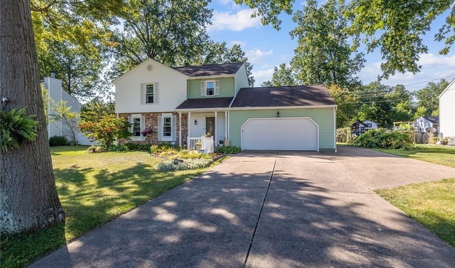 47785 Cooper Foster Park Rd, Amherst, OH 44001 - 4 Beds, 2 Bath