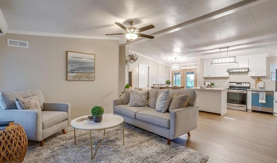 808 County Road 207, Alvarado, TX 76009 - 3 Beds, 2 Bath