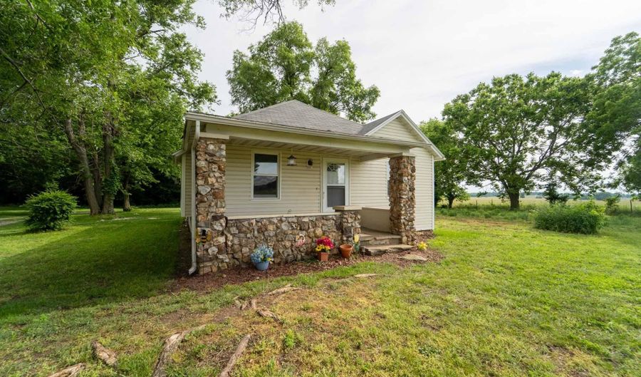 11784 Us-160, Ash Grove, MO 65604 - 3 Beds, 1 Bath