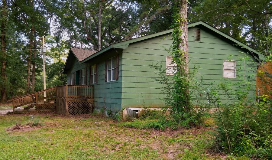150 Tullos Rd, Braxton, MS 39044 - 4 Beds, 2 Bath
