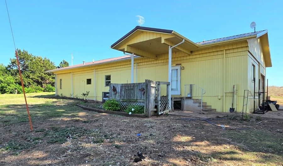 30869 County Rd 300, Alva, OK 73717 - 3 Beds, 3 Bath