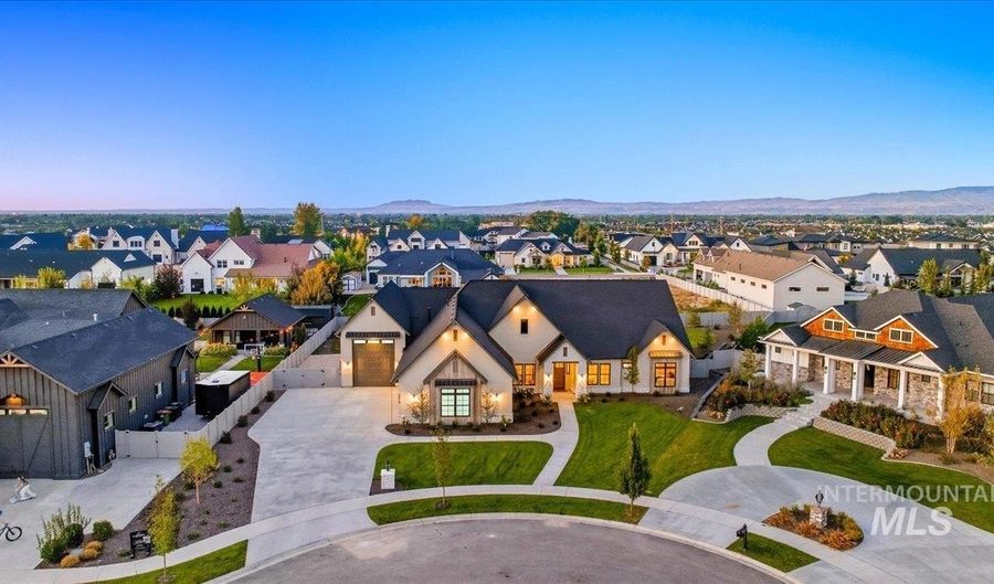 13327 Prominence Ridge Ln, Caldwell, ID 83607 - 4 Beds, 5 Bath