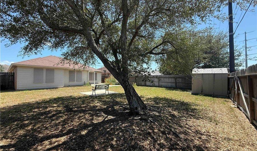 418 Oak Glen Dr, Aransas Pass, TX 78336 - 4 Beds, 2 Bath
