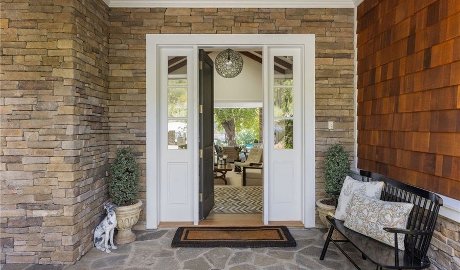 2210 Triunfo Pl, Agoura Hills, CA 91301 - 3 Beds, 4 Bath