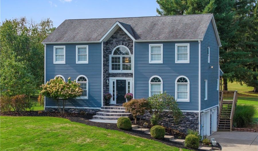 106 Good Luck Ln, Adams Twp., PA 16046 - 4 Beds, 3 Bath