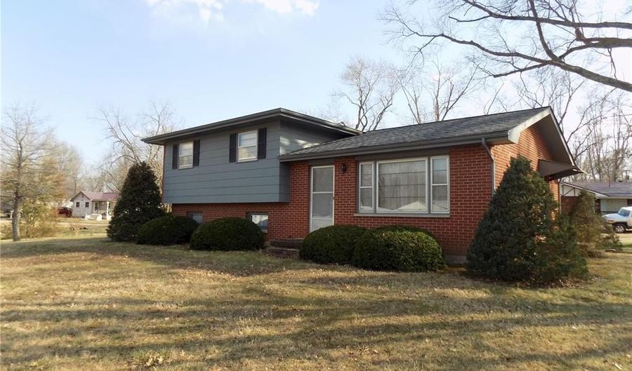 520 E 72 Hwy, Arcadia, MO 63621 - 3 Beds, 2 Bath