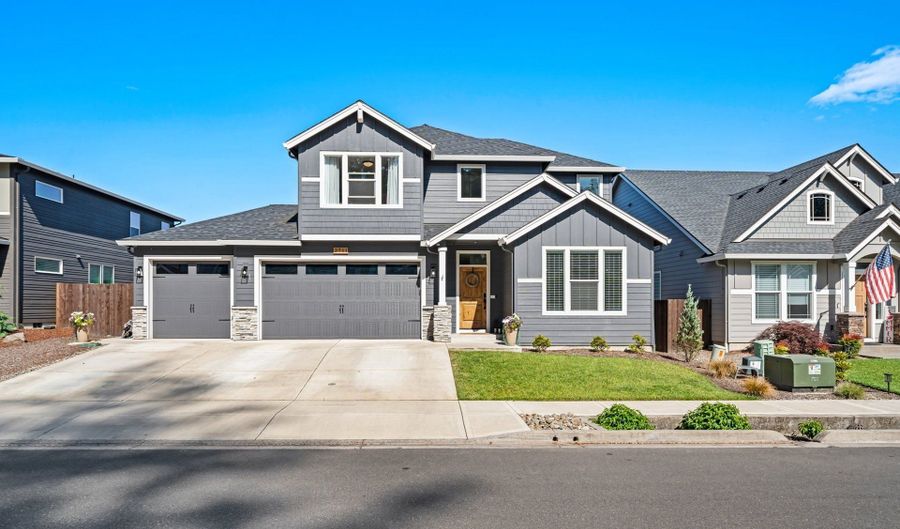 2711 SE 18TH Ave, Battle Ground, WA 98604 - 4 Beds, 3 Bath