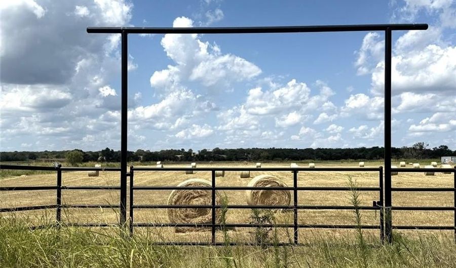 270 Walker Bend Rd, Weatherford, TX 76088 - 0 Beds, 0 Bath