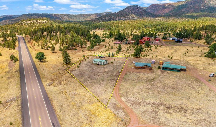 42765 US-180, Alpine, AZ 85920 - 2 Beds, 2 Bath